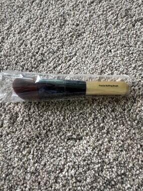 Bobbi Brown Precise Buffing Brush - Cream Handle, Burgundy Bristles